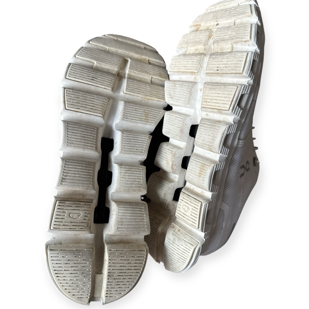 On Running Women’s White Athletic Sneakers - Picture 8 of 8